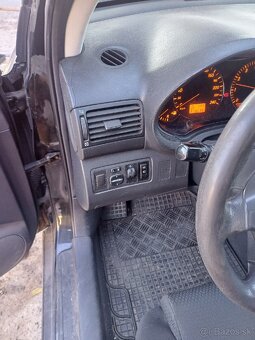 Toyota avensis wagon 1,6 i na ND - 5