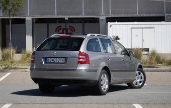 Škoda Octavia Combi 1.6 Elegance - 5