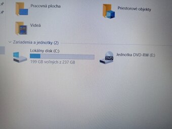 predám Lenovo V130-15IKB / Intel core i3 /8gb ram /ssd - 5
