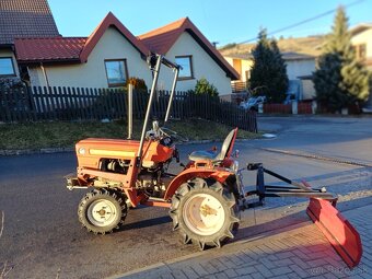 Predám malotraktor Yanmar 1301D - 5