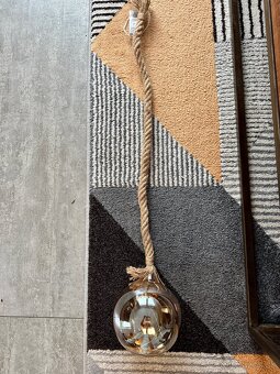 Dekoratívne vianocne LED svetlo – sklenená guľa (15 cm) - 5