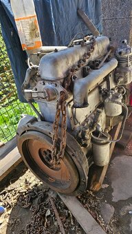 Motor AVIA 712 - 5