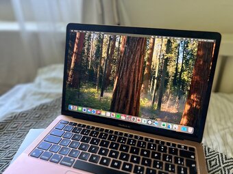 Apple MacBook Air M1 8GB 256GB 13-palcový Rose Gold - 5
