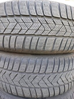 BMW X1 X2 zimní sada 18 Styling 566 Pirelli 225/50 - 5