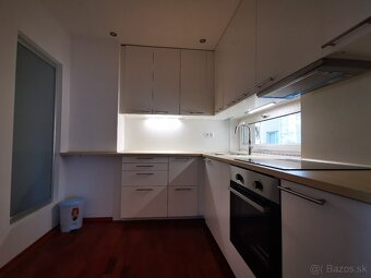 NA PREDAJ 3 IZBOVÝ BYT BRATISLAVA PASIENKY BAJKALSKÁ - 5