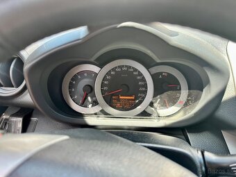 Toyota Rav 4x4 - 5