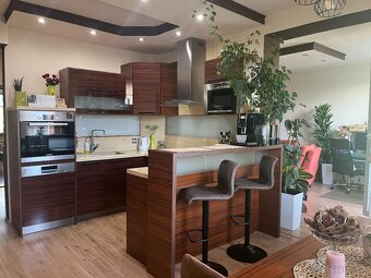 Priestranný 3 izbový byt , kompletne prerobený – Kozárovce , - 5
