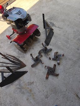 Kvalitný rotavator s príslušenstvom - 5