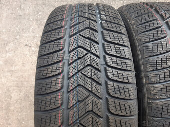 235/55 R19 - nové zimné Pirelli - 5