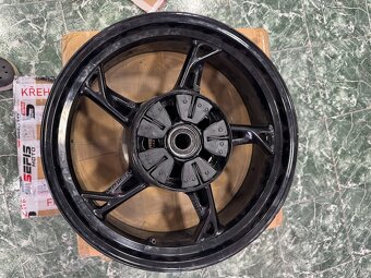 BMW S1000RR/R/XR 2019-2025 original komplet kola - sada - 5