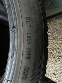Predám pneumatiky 225 40 R18 - 5