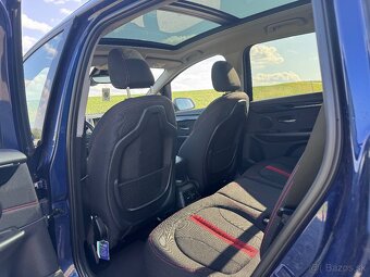BMW 216d (2015) - 5