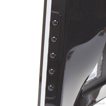 21.5 Benq E2220HD - 5