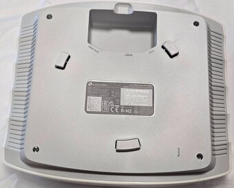 nové AP TP-Link EAP245 V3 AC1750 WiFi Ceiling - 5
