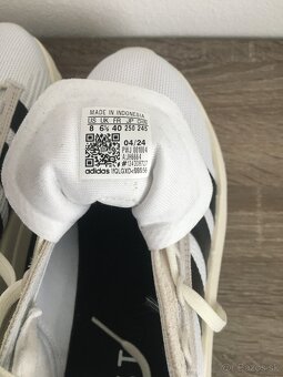 ADIDAS AVRYN_X SHOES 40 - 5