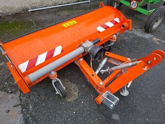 Zametacia kefa za traktor Agrometall ZM-1550 UZ - 5