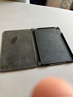 Predám čierne kozene púzdro dbramante1928 pre iPad - 5