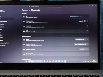 Acer Aspire 3 /Win11/4 GB DDR4/128GB/Intel UHD/1920x1080 - 5