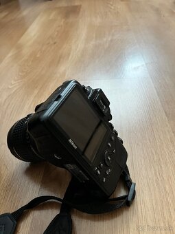 Zrkadlovka Nikon D3500+brašňa - 5