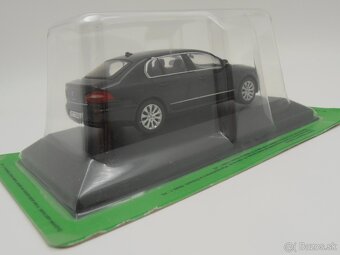 Škoda Superb II "Kaleidoskop" 1/43 - 5