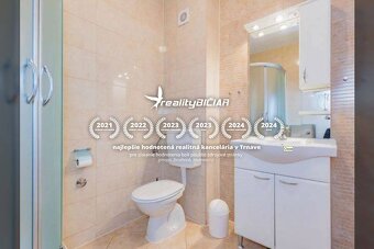 NIN - jednoizbový apartmán na 1. poschodí - 250 m od mora a - 5