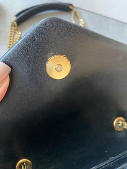 Černá kožená kabelka Yves Saint Laurent Loulou small - 5