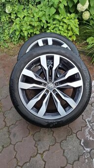 Predám originálne disky VW Touareg R-Line R21+letné pneu - 5