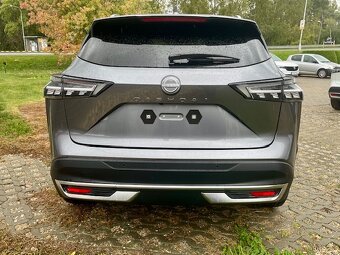NOVÝ Nissan Qashqai 1.3 DIG-T MildHybrid X-Tronic Tekna+BOSE - 5