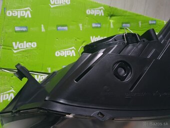 Predam VW passat b6 originalny bixenon Valeo 3C0941751 - 5