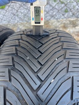 215/55 R17 Zimne Michelin 4ks - 5