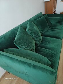 Smaragdovo-zelený gauč - 5