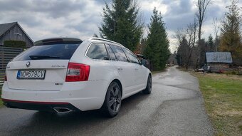 Predám škoda Octavia combi RS TDI DSG - 5