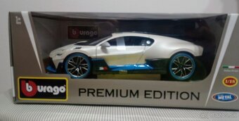 1:18 BUGATTI DIVO a PORSCHE 911 GT3, Bburago - 5