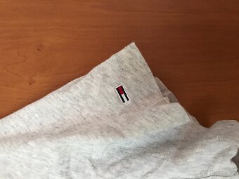 TOMMY HILFIGER originál sive damske tricko M - 5