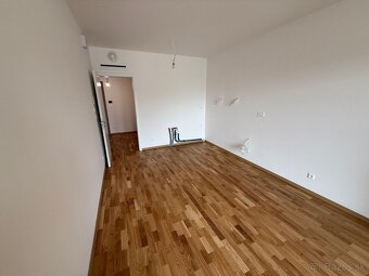 2-izbový apartmán Metropolis, Bottova ulica, Bratislava I - 5