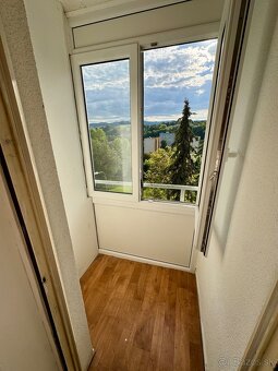 2,5 izbový byt blízko centra Banskej Bystrice - 5