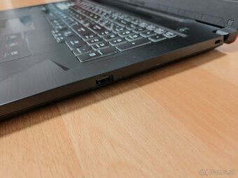 Asus TUF Gaming F17 - 5