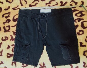 H&M panske riflove shortky vel.34, velmi dobry stav - 5