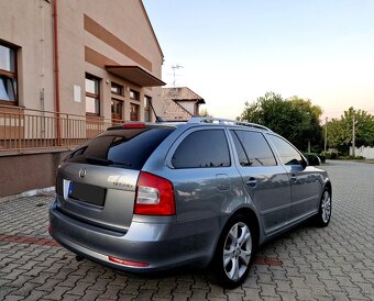 Škoda Octavia Combi 2.0 TDI DSG Laurin&Klement R.V.2013. - 5
