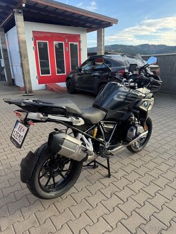 BMW R1250 GS Triple Black – 2023 – plná výbava – ako nová – - 5