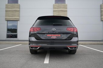 Volkswagen Passat Variant 2.0 TDI Elegance 4Motion DSG - 5