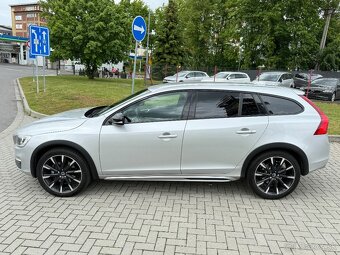 Volvo V60 AWD CROSS COUTRY—D4 2.4 140kw—automat—2015–188.000 - 5