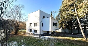 Zvolen, Môťová – zrekonštr. rodinný dom s garážou, 1320 m2 - 5