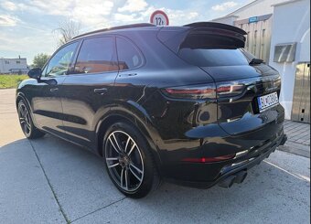 Porsche Cayenne Turbo 4x4 - 5