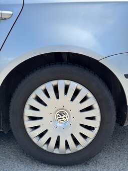 Volkswagen Passat - 5
