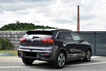 Kia Niro EV 64 kWh Platinum - 5