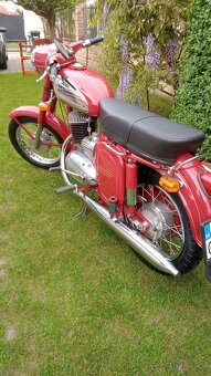 Jawa 250 - 5