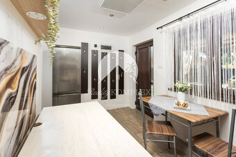 Výnimočná ponuka: Dva rodinné domy na jednom pozemku, v jedn - 5