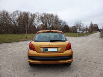 Peugeot 207 1,4 - 5