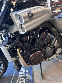 Yamaha V-MAX 1700 - 5
